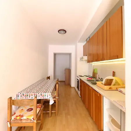 Apartman Melita - Two Bedroom With Terrace And Sea View A1