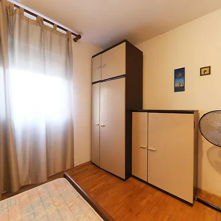 Melita - Two Bedroom With Terrace And Sea View A1 Apartman