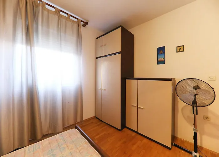 Melita - Two Bedroom With Terrace And Sea View A1 Lägenhet